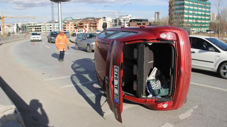 Yan yattı trafik kilitlendi