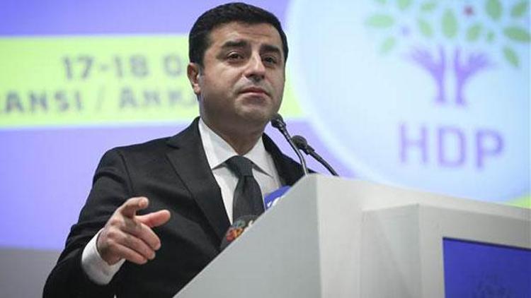 Selahattin Demirtaş: Sahayı terk edip gidecek değiliz