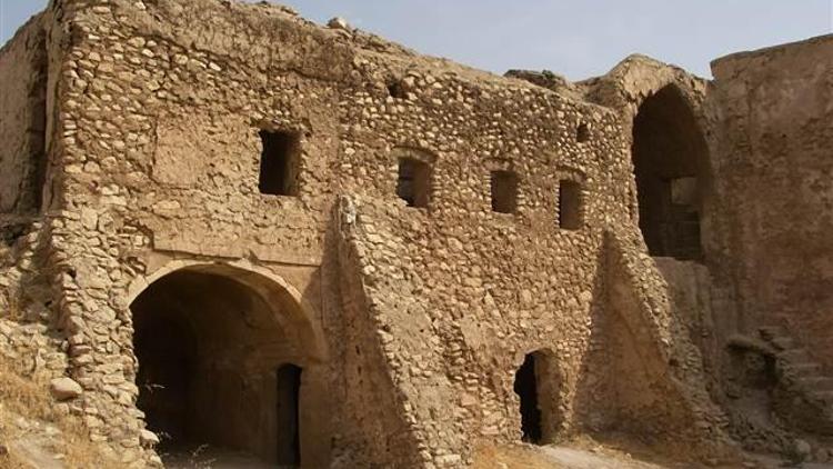 IŞİD bin 400 yıllık Hz. İlyas manastırını yok etti