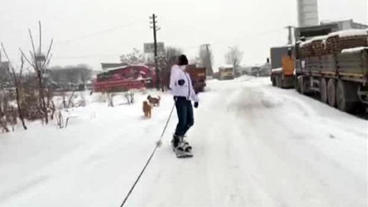 Ankarada sanayide snowboard