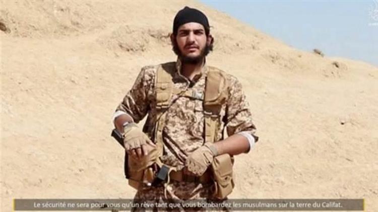 IŞİD Paris saldırganlarının videosunu yayınladı, İngiltereyi tehdit etti