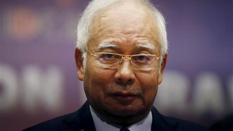 Malezya Başbakanı Necip Rezak yolsuzluk suçlamalarından aklandı