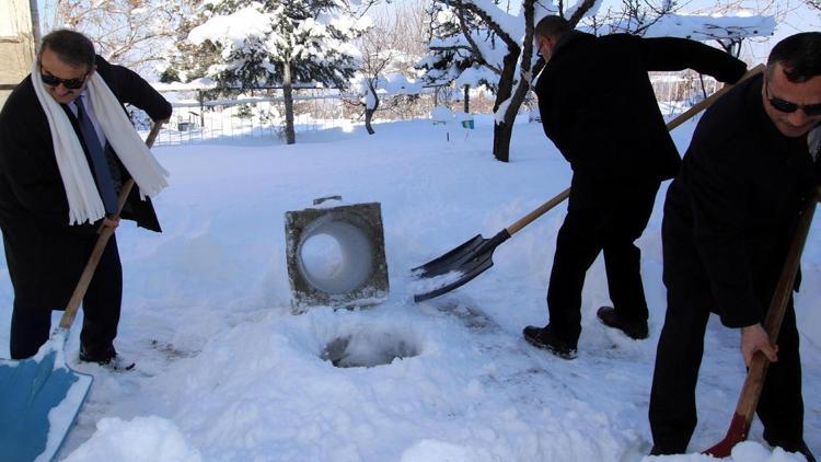 Kayseri’de 300 yıllık ’Kar Kuyuları’ geleneği sürdürülüyor