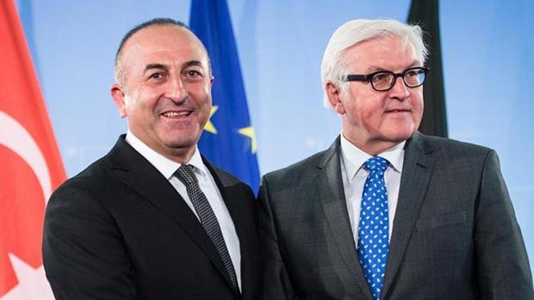 Çavuşoğlu Alman mevkidaşı Steinmeier ile telefonda görüştü