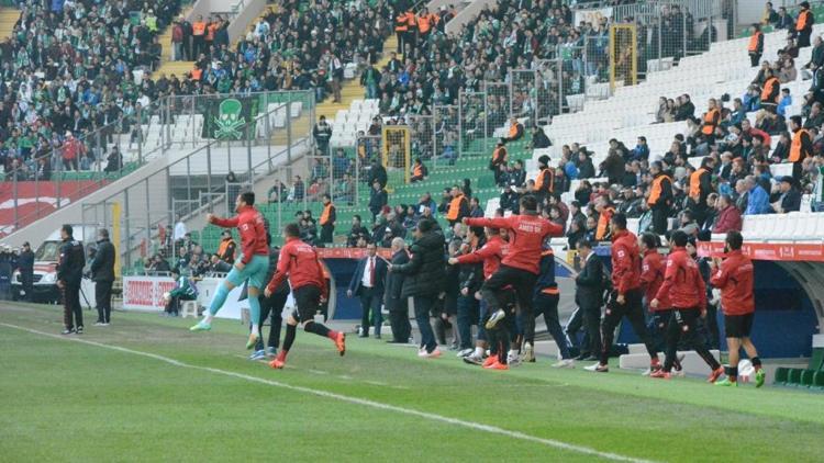 Bursaspor 1-2 Amed Sportif Faaliyetler