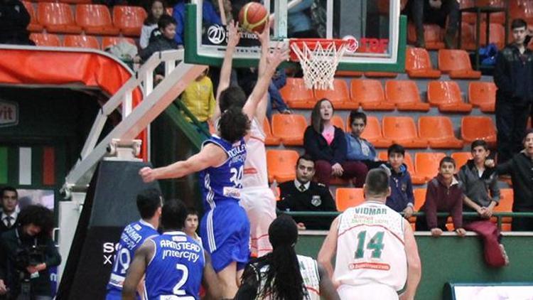 Banvit 84-77 İstanbul Büyükşehir Belediyespor