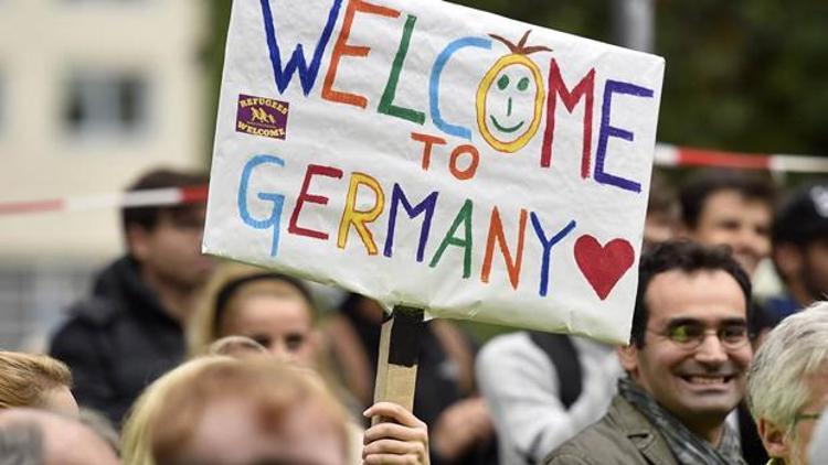 Almanyada suç işleyen mülteciler Türkiyeye gönderilecek