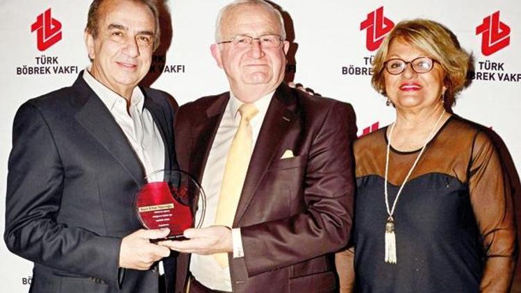Türk Böbrek Vakfı’nın projesine ünlü isimler destek oldu