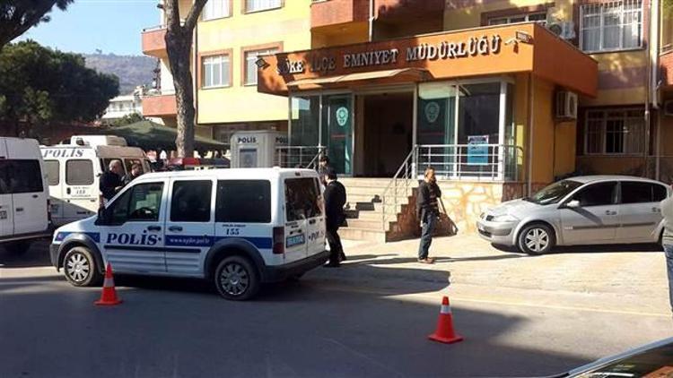 Sökede otogarda ’canlı bomba’ düzeneği ve silahlarla yakalandılar