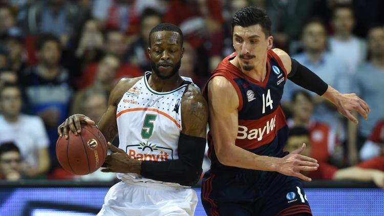 Bayern Münih: 77 - Banvit: 62