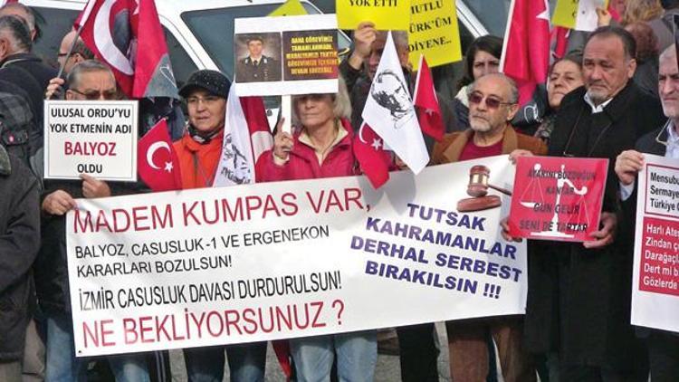 ‘Casusluk davası’nda yargılanan askerlere göreve iade