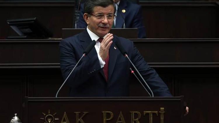 Başbakan Davutoğlu: Tek tek elimizde Rusyanın attığı her bombanın nereye düştüğünün bilgisi var