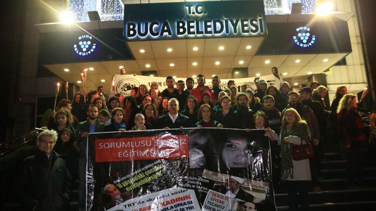 Bucalı kadınlar Özgecan için sokakta