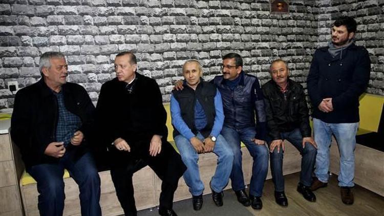 Cumhurbaşkanı Erdoğan taksicileri ziyaret etti