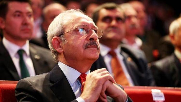 CHP Genel Başkanı Kemal Kılıçdaroğlu, Yeni Şafak ve Yeni Akit yöneticilerini aradı