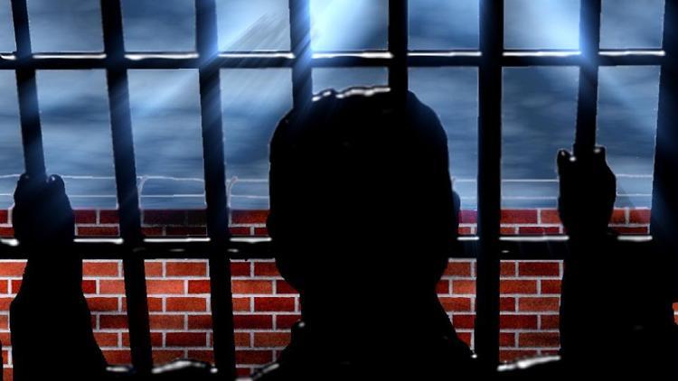 ABDde bir mahkûmla en az 20 kez seks yapan cezaevi eğitmeni görevden alındı