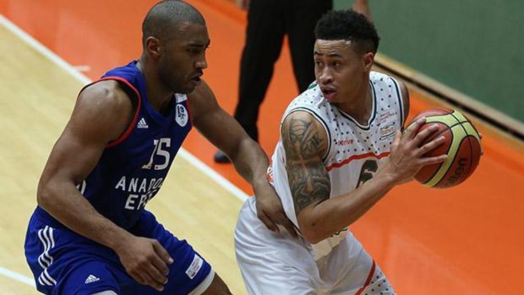 Banvit: 87 - Anadolu Efes: 92