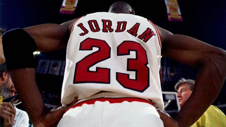 Bir basketbol efsanesi: 23 Numara Michael Air Jordan