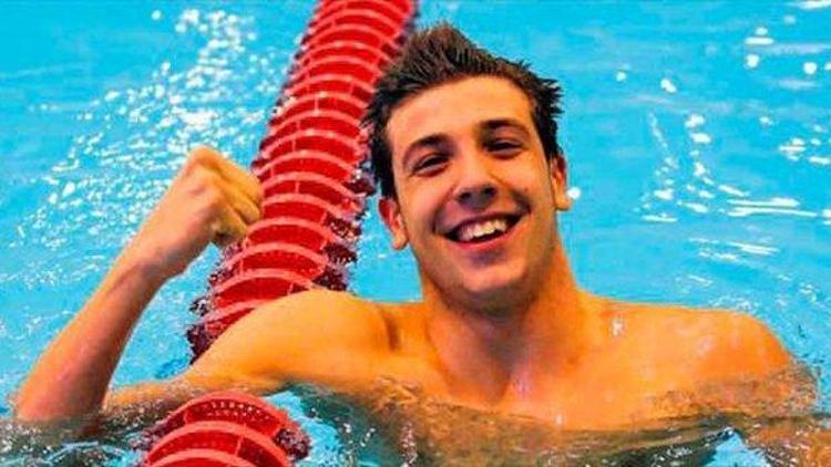 Milli yüzücü Emre Sakçının rekoru onaylandı
