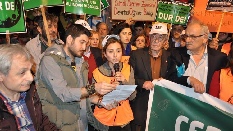 İzmirde Cerattepe protestosu