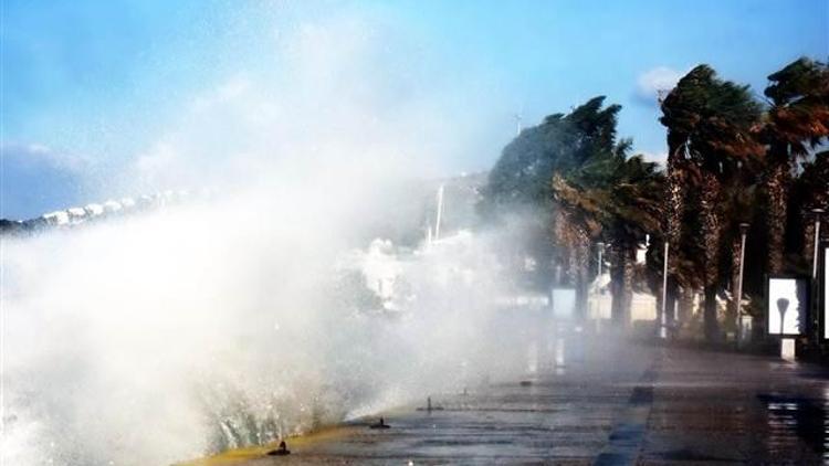 Ege Denizi ve Akdenizde fırtına uyarısı