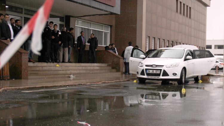 Diyarbakır Selahaddin Eyyübi Devlet Hastanesi Başhekim Dr. Şenol Gedike silahlı saldırı