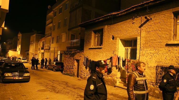İzmirde jandarma komutanlığına terör saldırısı