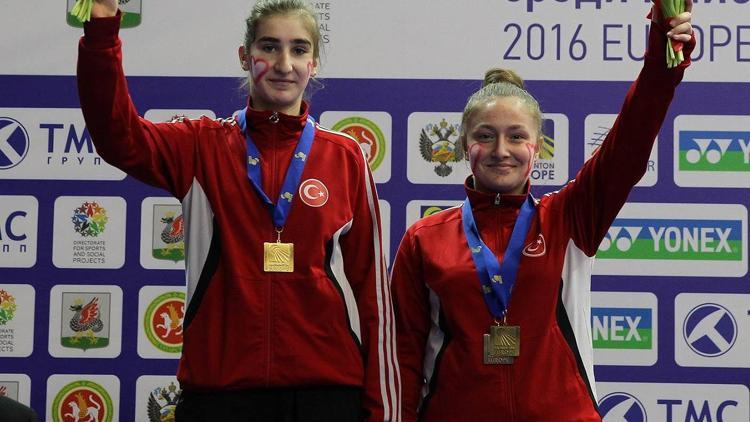 Badmintonda tarihi başarı