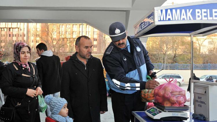 Pazara market arabası