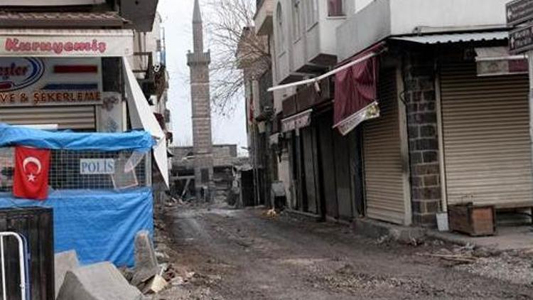 Diyarbakır Sur’da açılan ’güvenlik koridorundan’ çıkan olmadı