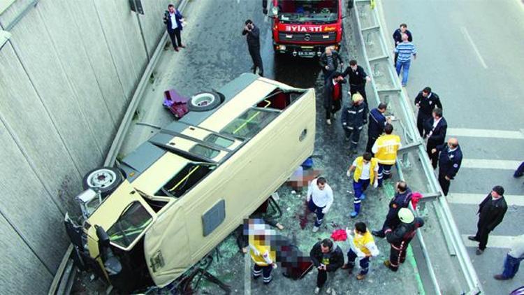 Sürücü de yol da hatalı