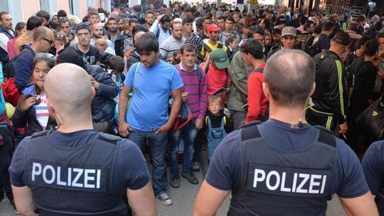 Mülteci akınının durması Almanyayı şaşkına çevirdi