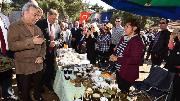 Seferihisarda Şevketi Bostan şenliği