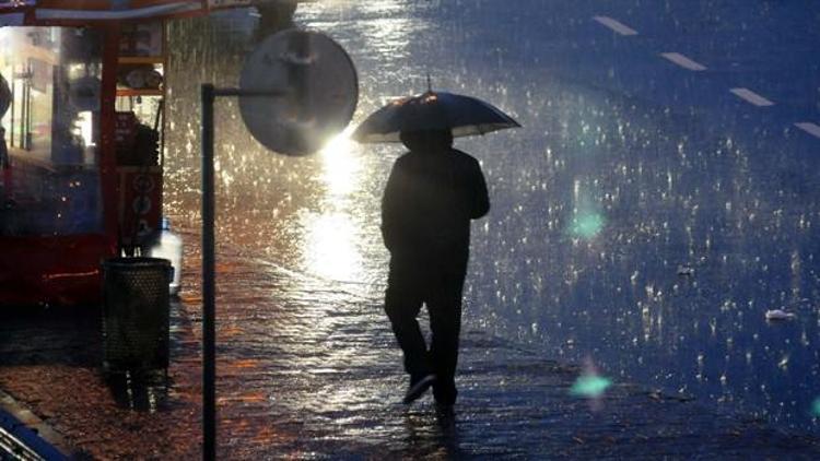 Meteorolojiden soğuk ve yağışlı hava uyarısı