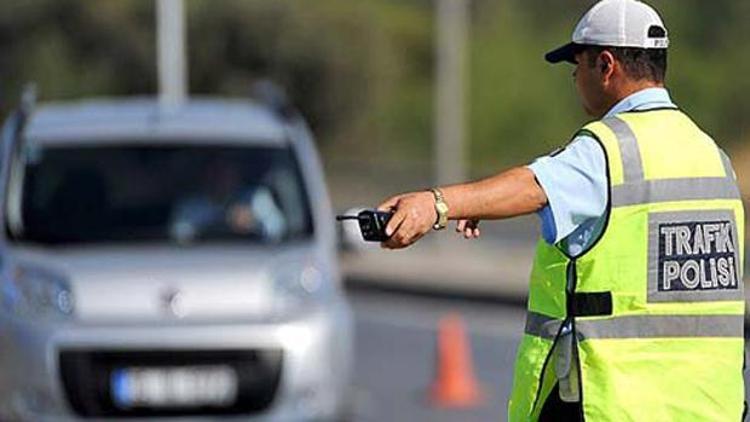 Trafik polisleri süt içsin, yoğurt yesin