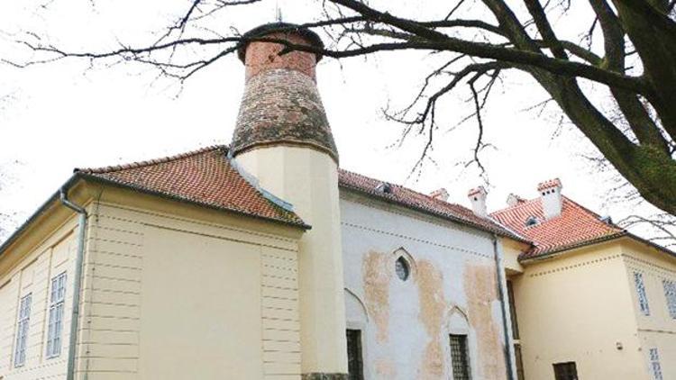 Zigetvar minaresi mini kriz çıkardı