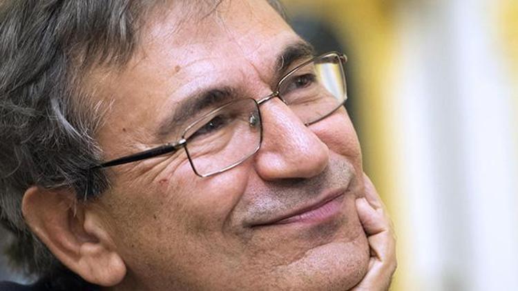 Orhan Pamuk: Her gelişmeye maydanoz olmayacağım