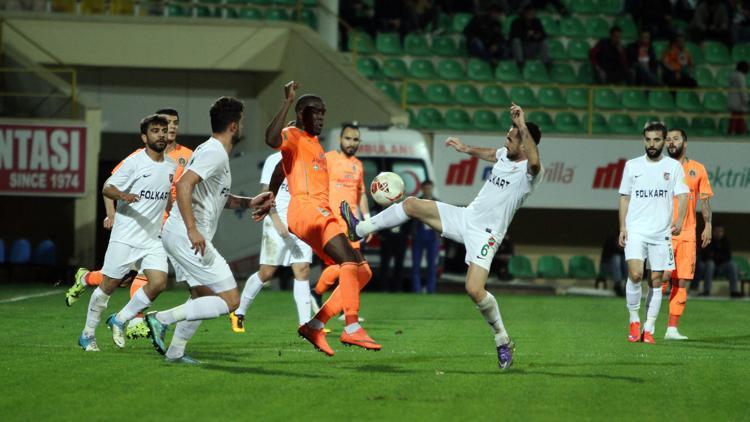 Multigroup Alanyaspor: 2 - Karşıyaka: 2