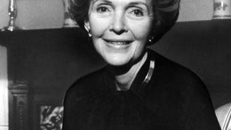 Nancy Reagan hayatını kaybetti