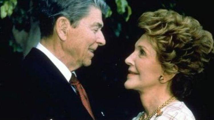 Eski first lady Nancy Reagan öldü