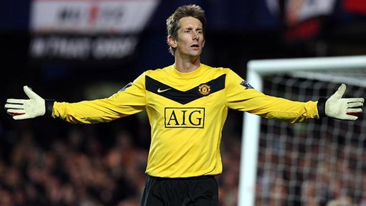 Van Der Sar, 45 yaşında futbola döndü