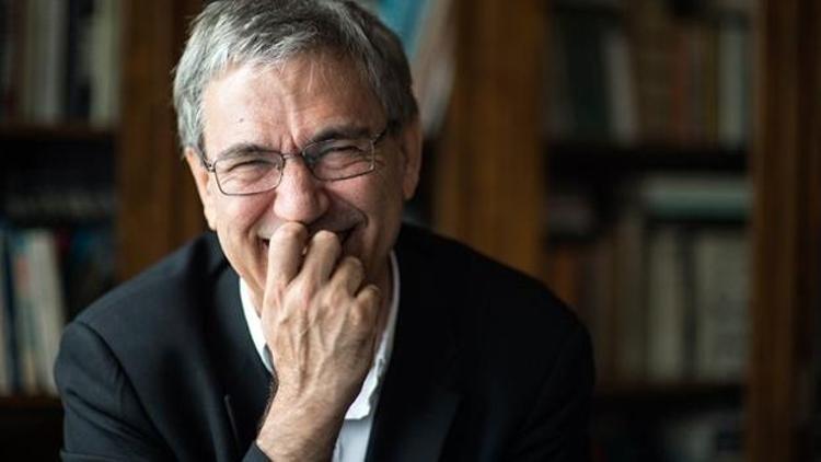 Orhan Pamuk: İzdivaç programlarına takılıyorum