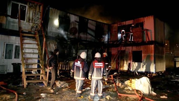 Beylikdüzü’nde işçilerin kaldığı konteynerde yangın