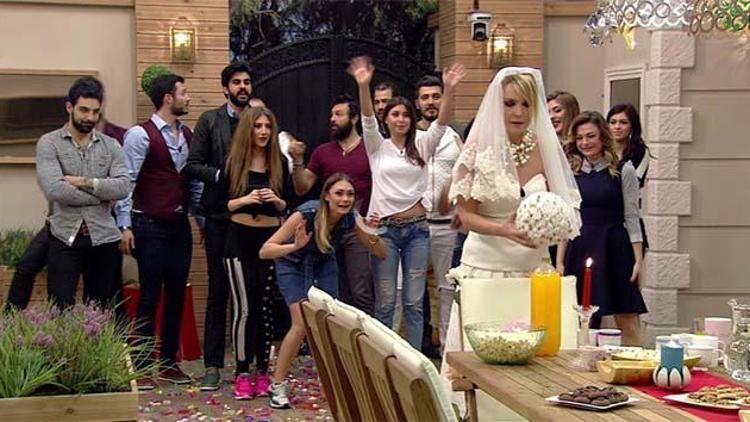 Kısmetse Olurda Seda Akgüle düğün sürprizi - izle