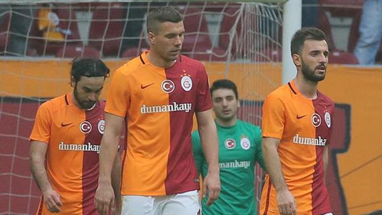 Galatasarayda imza krizi