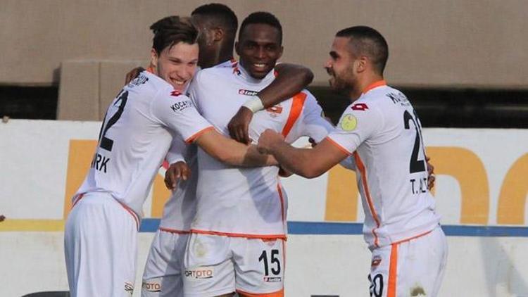 Altınordu: 1 - Adanaspor: 2