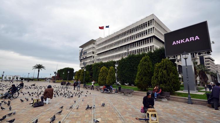 İzmir Ankara’nın acısına ortak