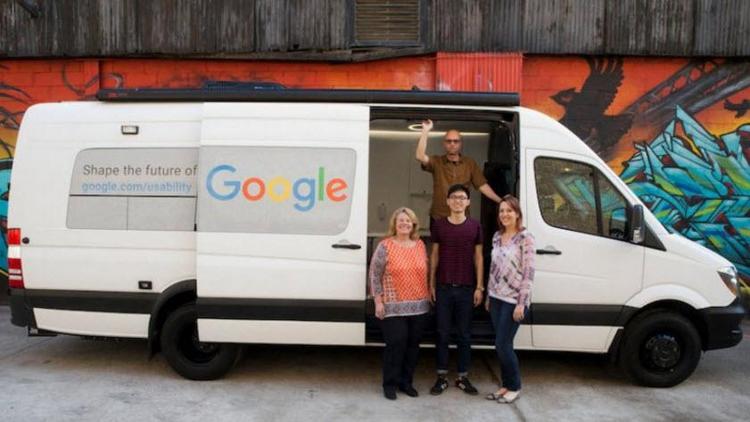 Googleın beyaz minibüsü yollara düşüyor