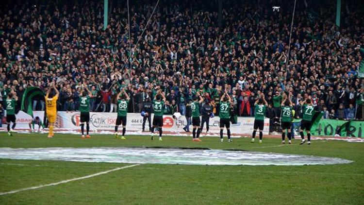 Kocaelispor yeniden profesyonel ligde