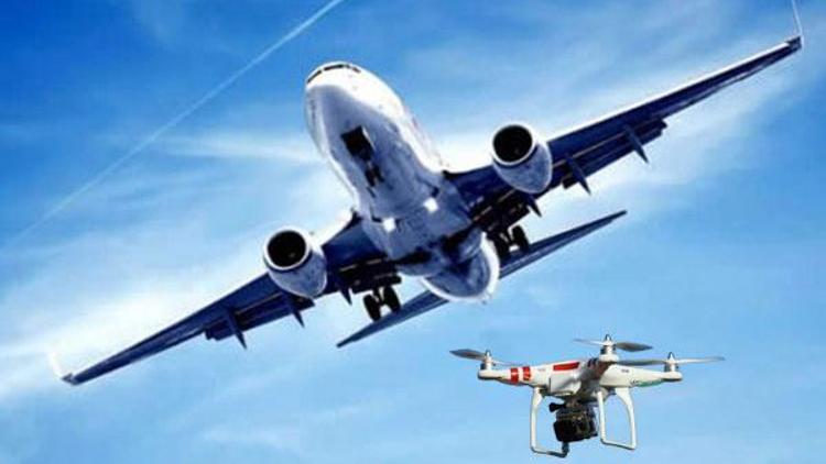 Atatürk Havalimanı’na iniş yapan uçağın altından drone geçti